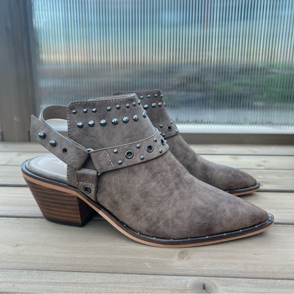 A Rider Girl Western Boho Studded Slingback, 6 - Picture 2 of 9